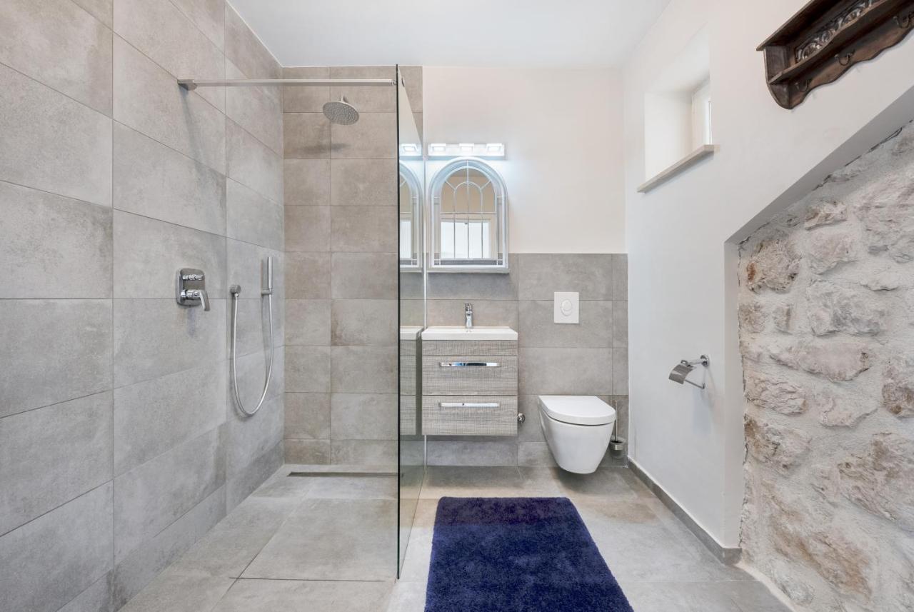 Izabela Apartment With Swimming Pool Babino Polje Exterior foto
